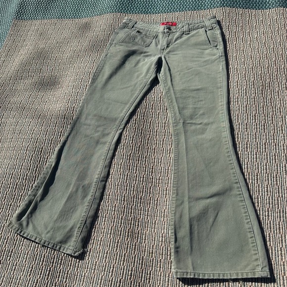 Levis Superlow Flare Pants Olive Green Y2K Low Rise Cotton Womens Size 7M 2000s - Picture 2 of 9